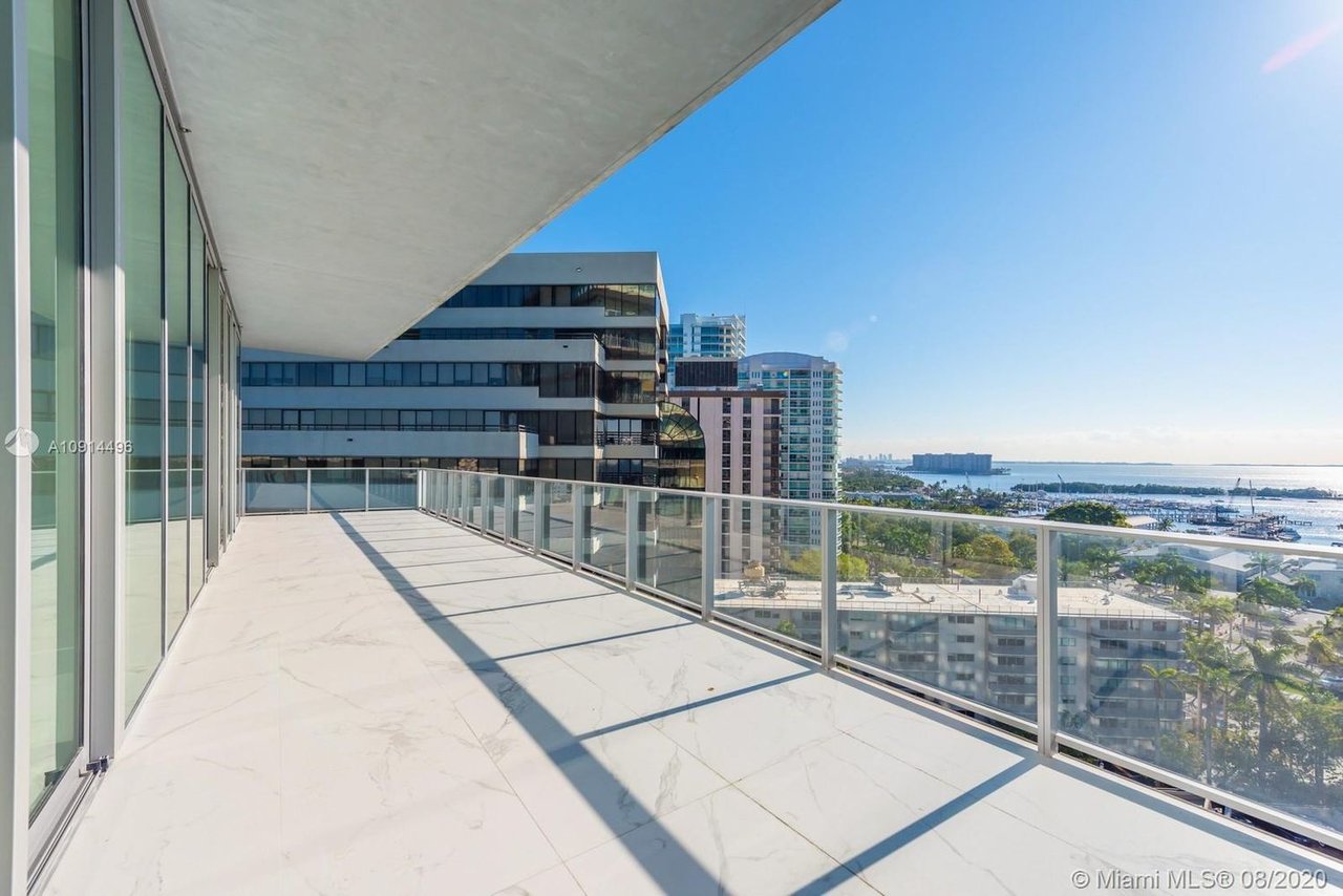 2669 S Bayshore Dr #1003
