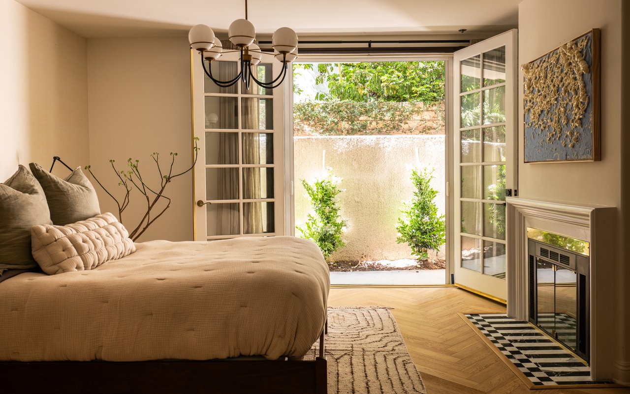 575 S Barrington Ave Unit: 106, Brentwood