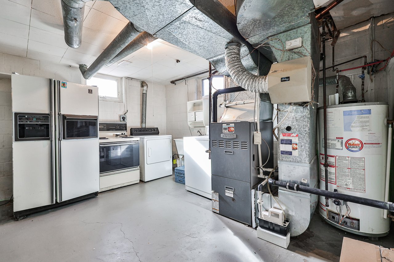 2063 Hixon Street, Oakville