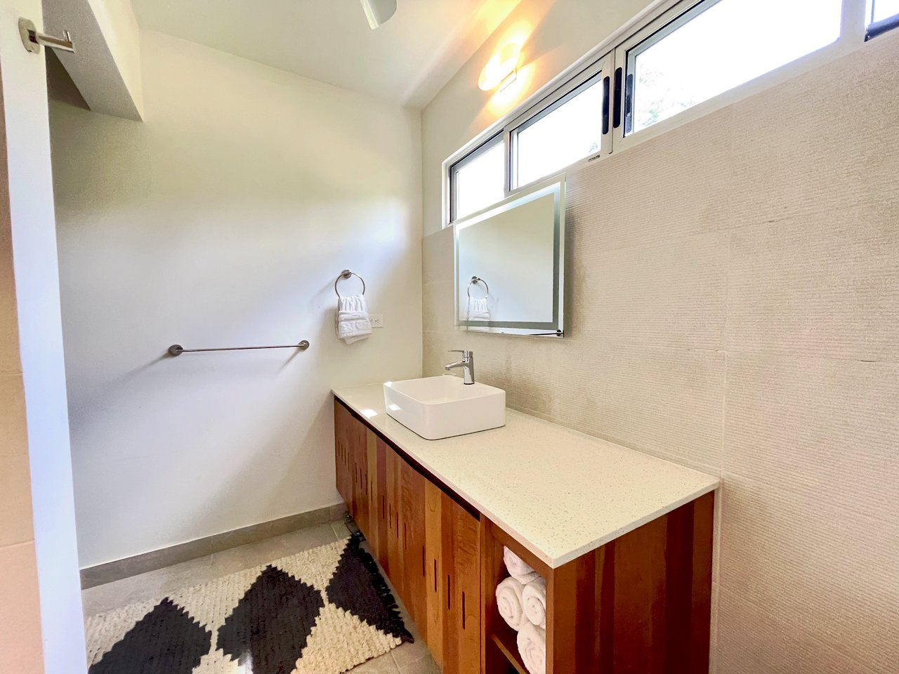 3 bed Mountain View Home with Successful Rental History