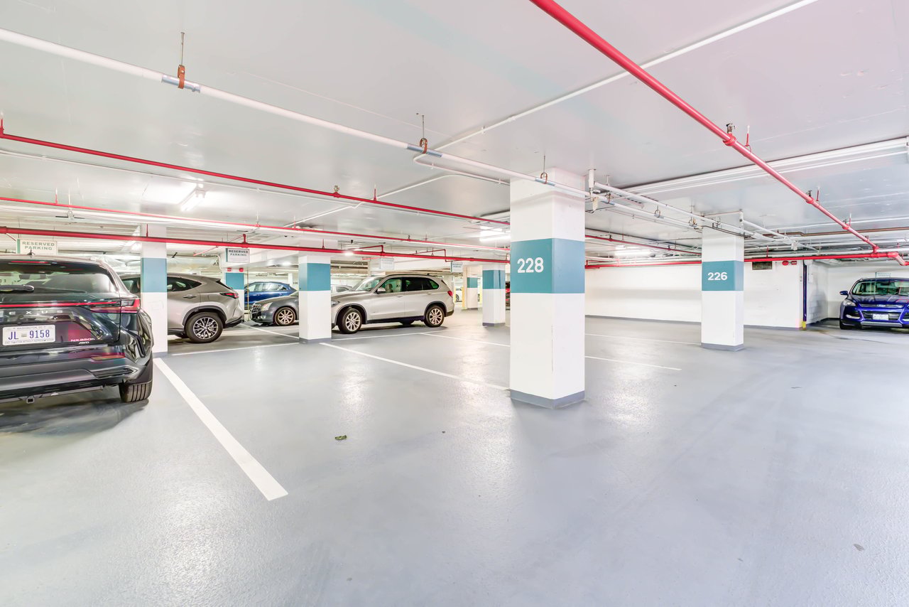 Watergate West Penthouse Seven