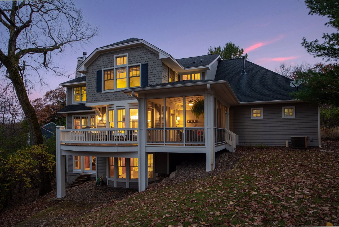 *PENDING* 20395 Linden Road, Deephaven