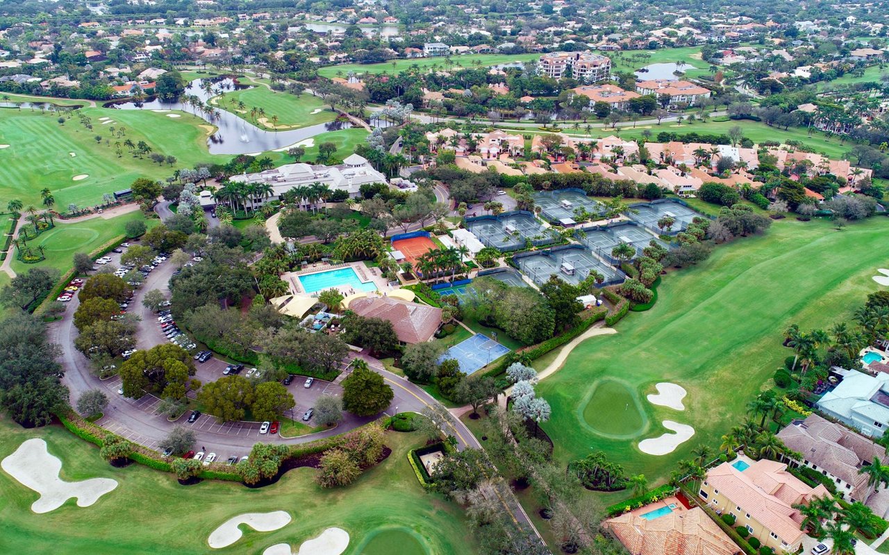 Woodfield Country Club