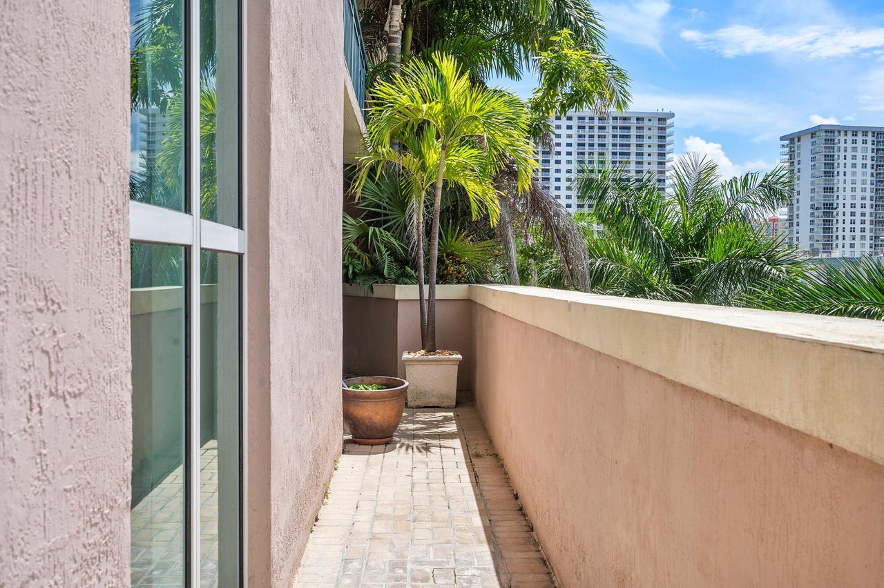 King David Short-Term Rental | Prime Location