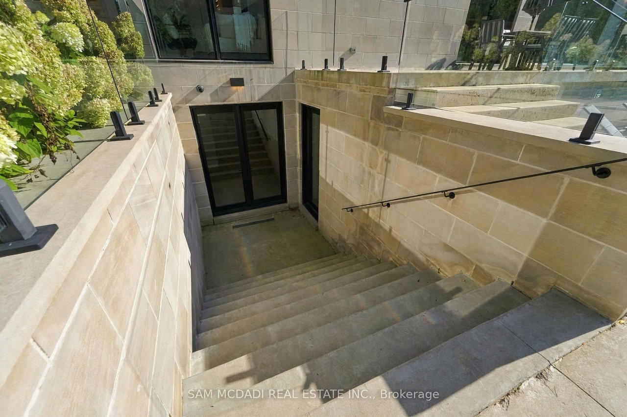 112 Elton Park Road