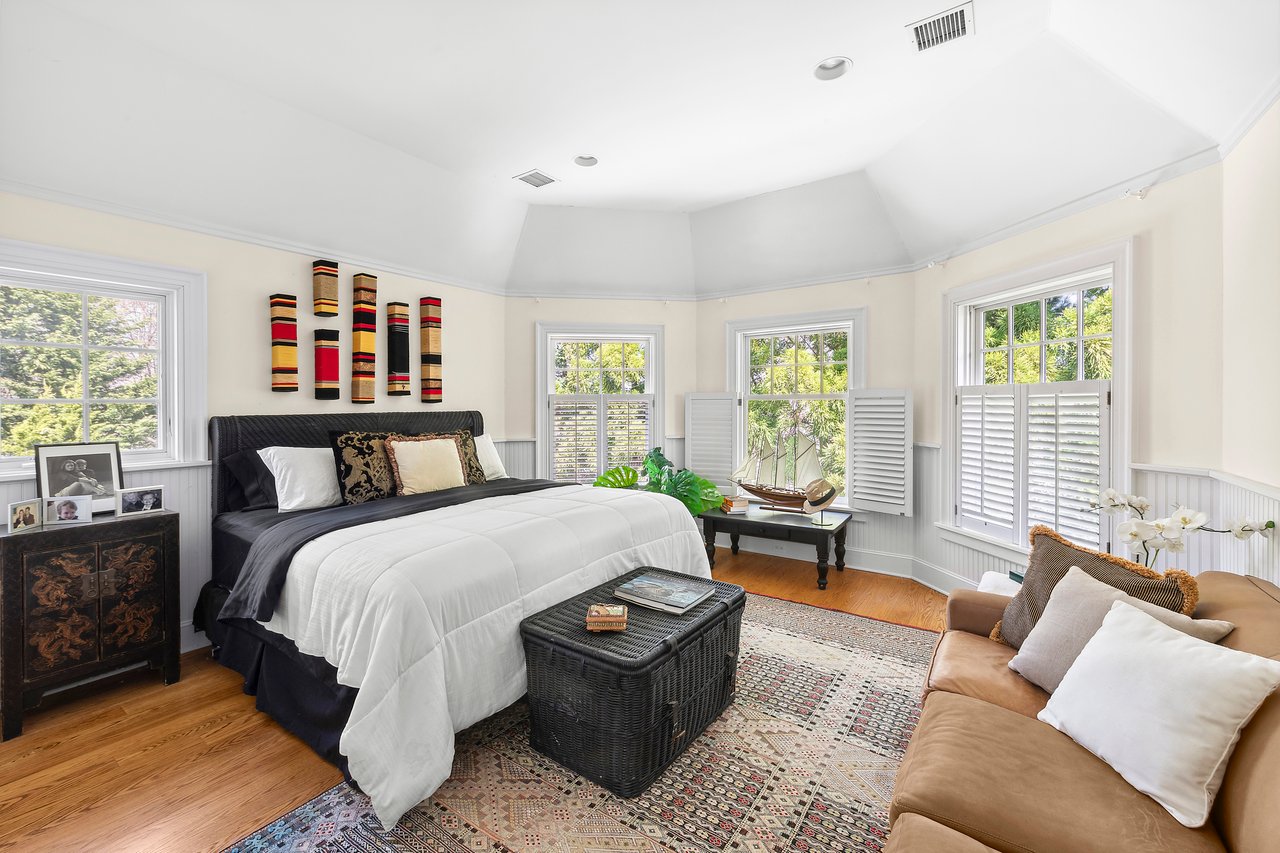 16 Beech Hollow Court