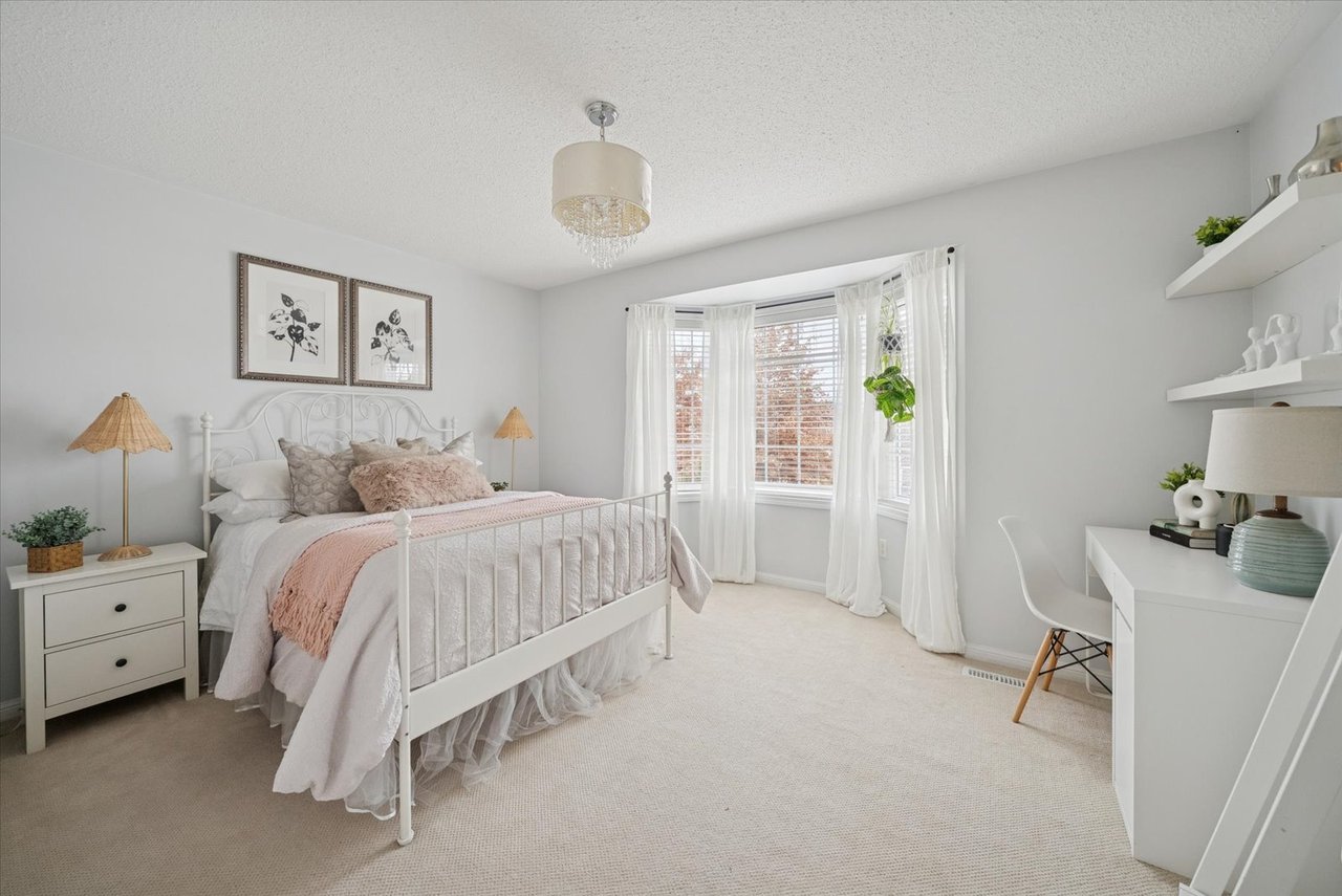 77 Fred Silvester rd