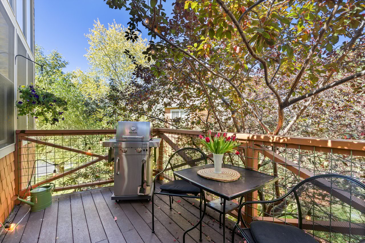 Fully Remodeled End Unit with Designer Luxury