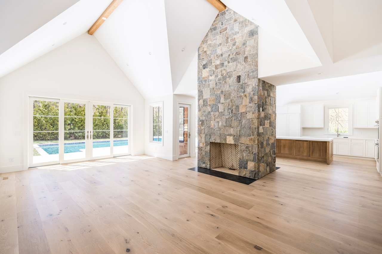 21 Ocean Pkwy, East Hampton