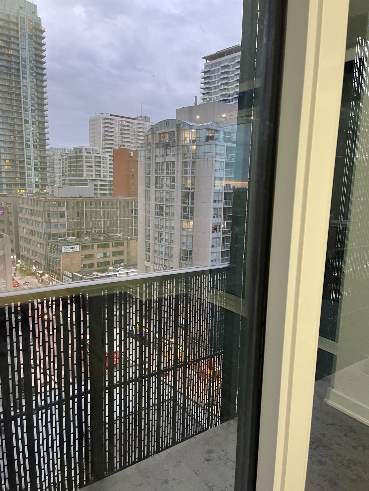 8 Eglinton Avenue E Unit: 711