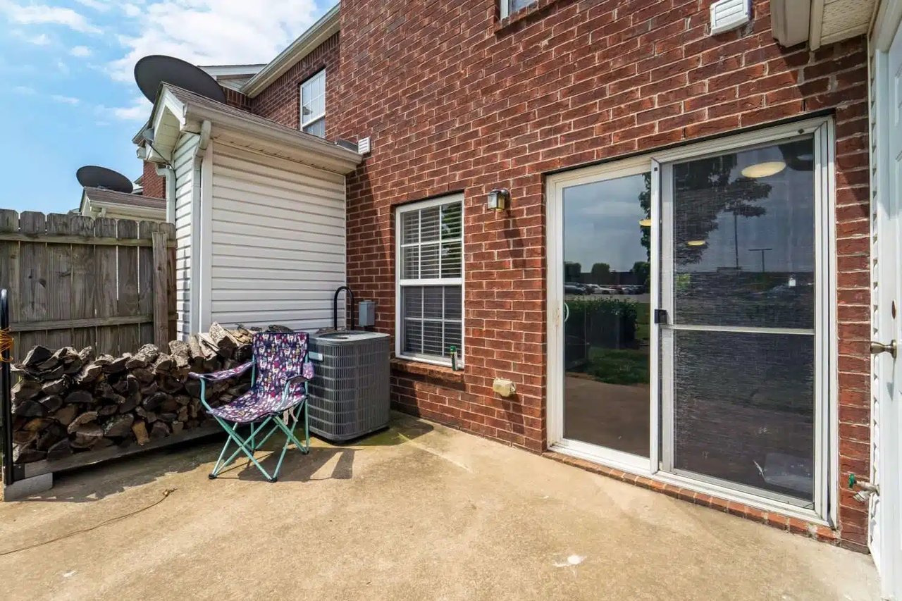 Sold! Gorgeous Renovated Smyrna Townhome