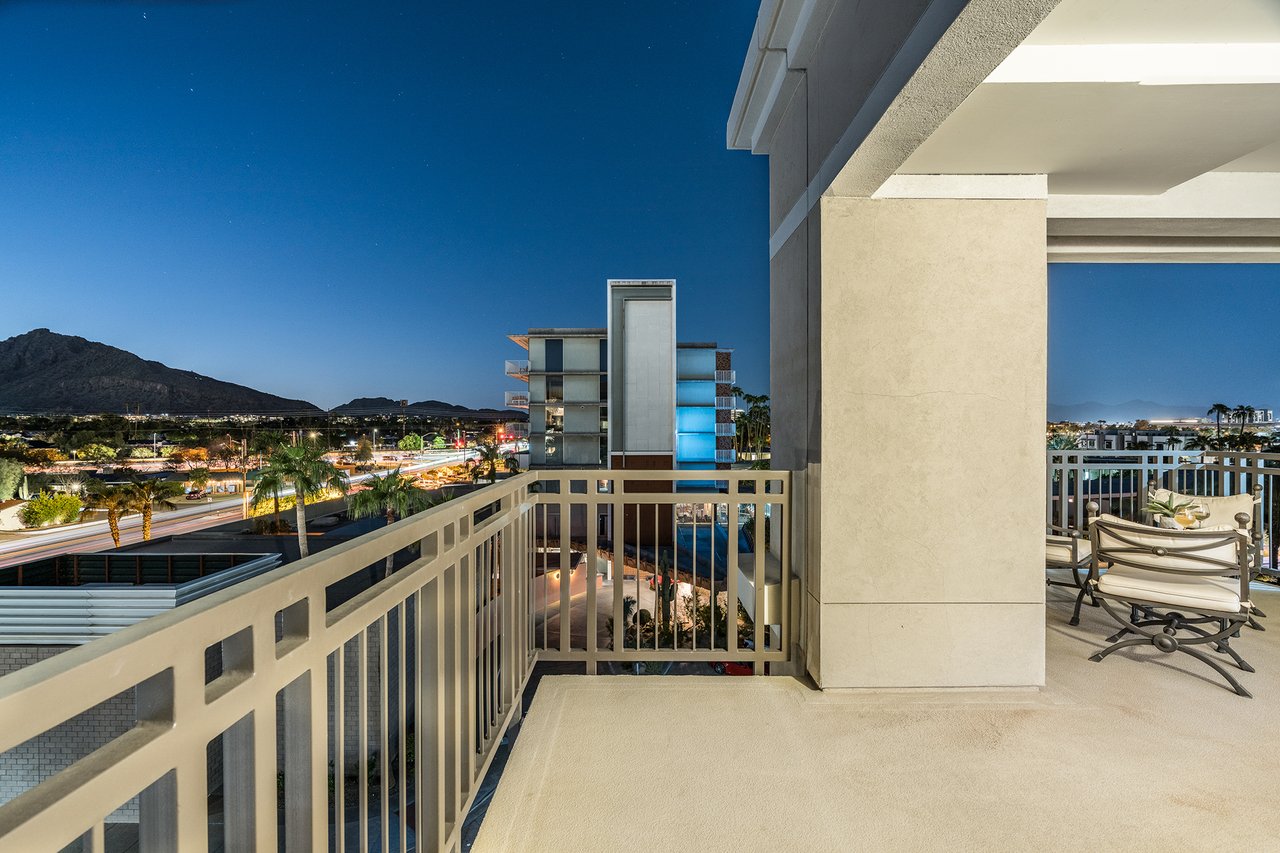 6803 E MAIN Street, 5511