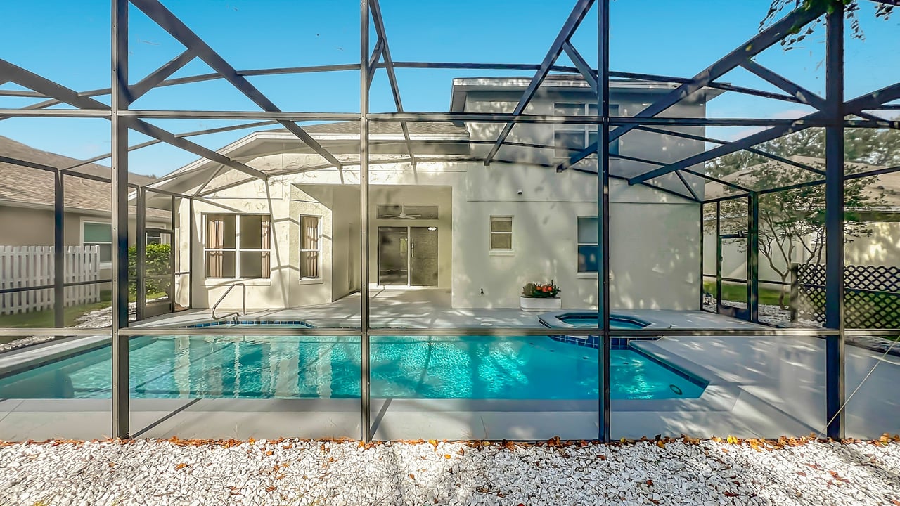 Orlando Vista Lakes 5-Bedroom 4-Bathroom Home and Lifestyle