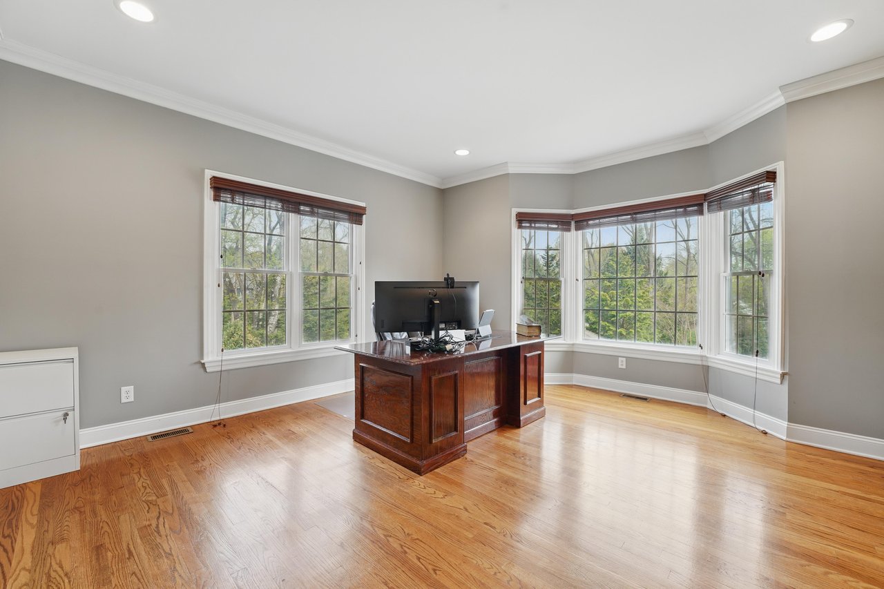 8 Matthew Place