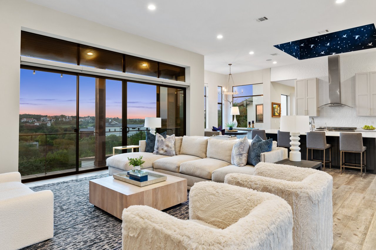 Spanish Oaks Luxury 