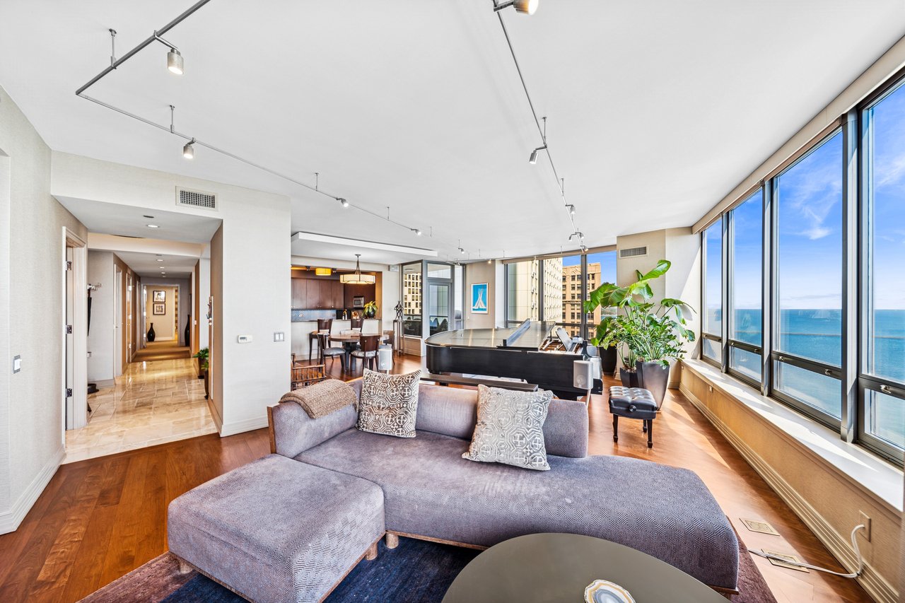 600 N Lake Shore Drive Unit: 1505 