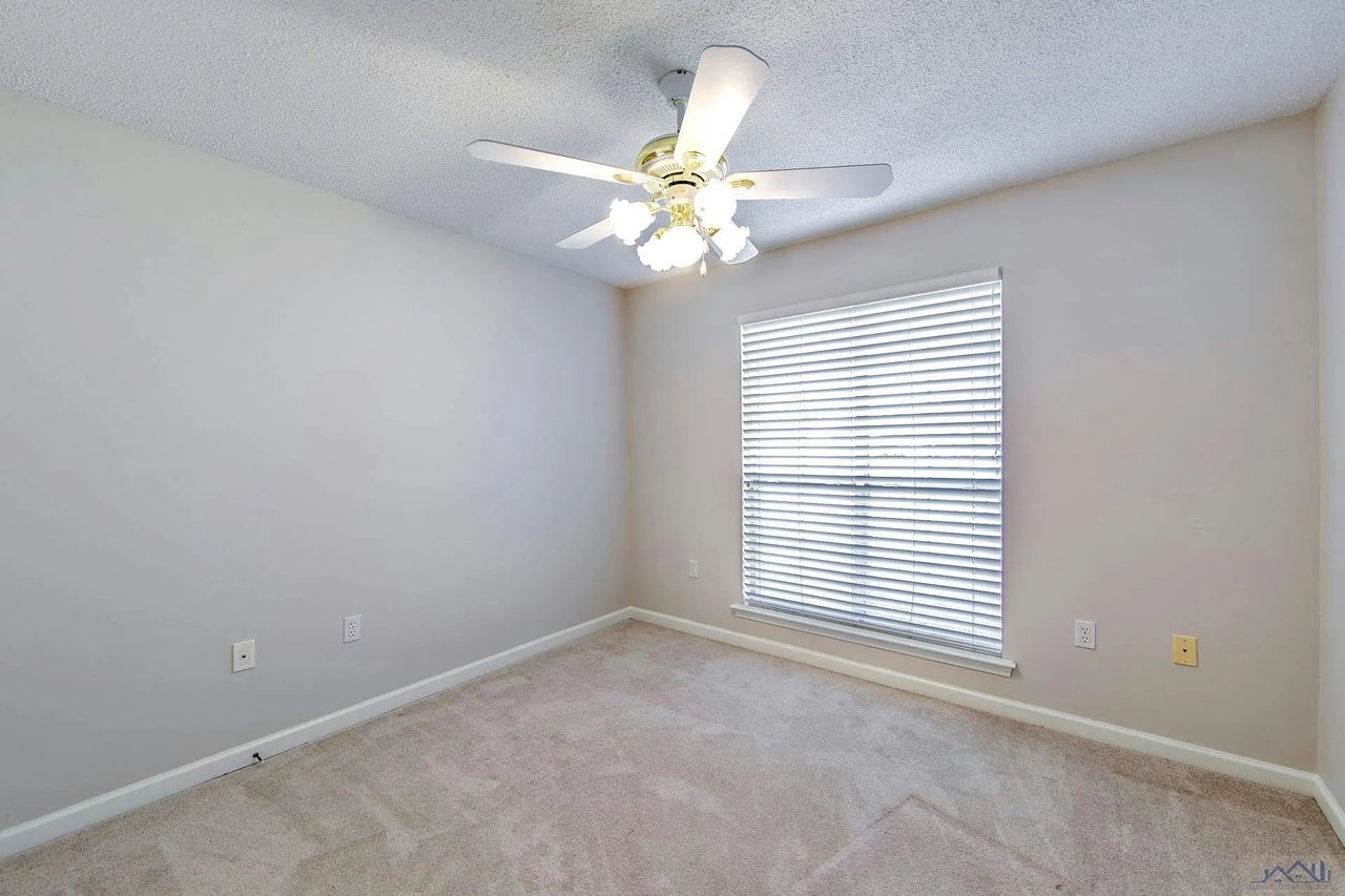 133 Tigerlily Dr