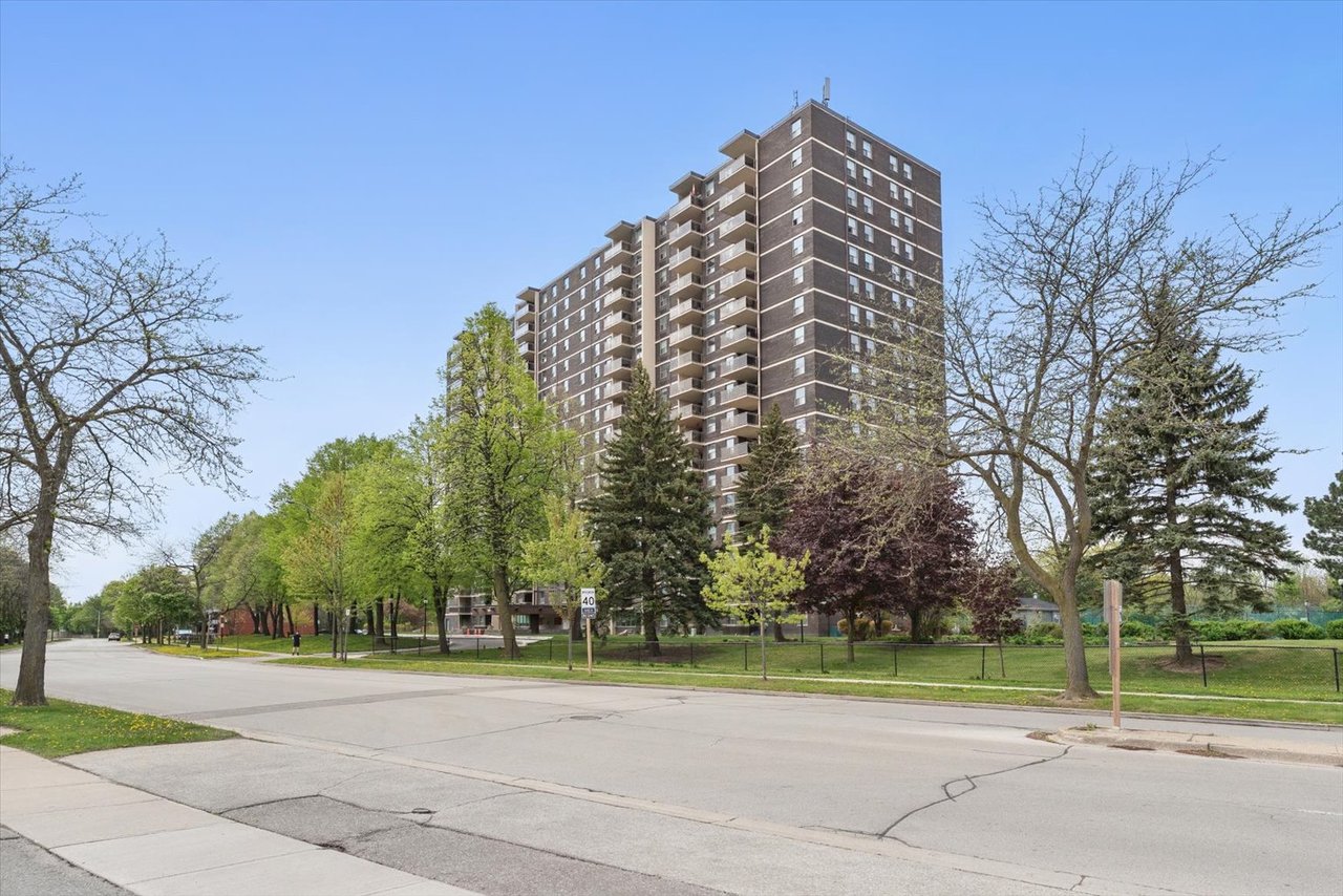 966 Inverhouse Dr 709
