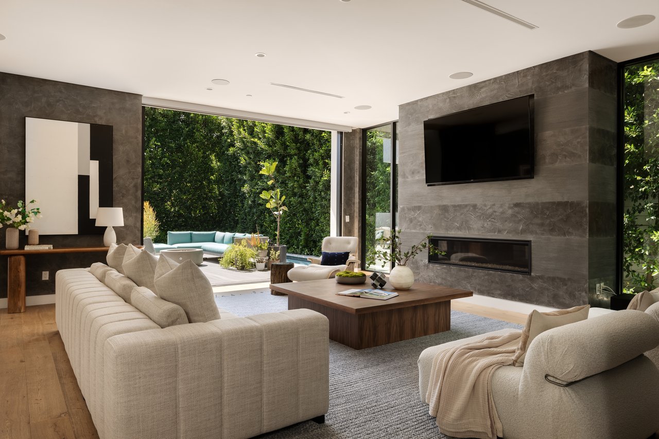 105 S Laurel Ave, beverly grove