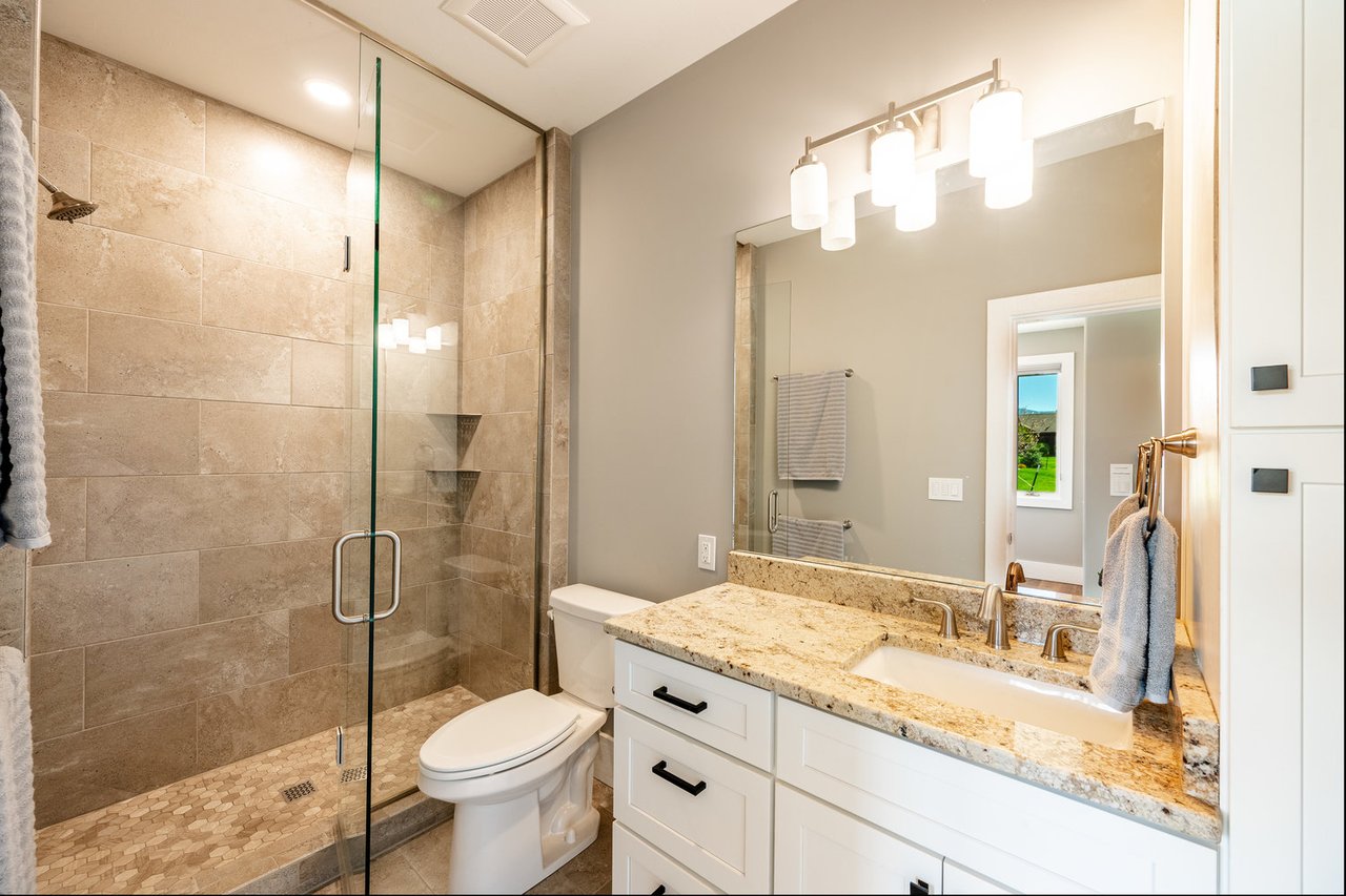 5 Creekside Lane