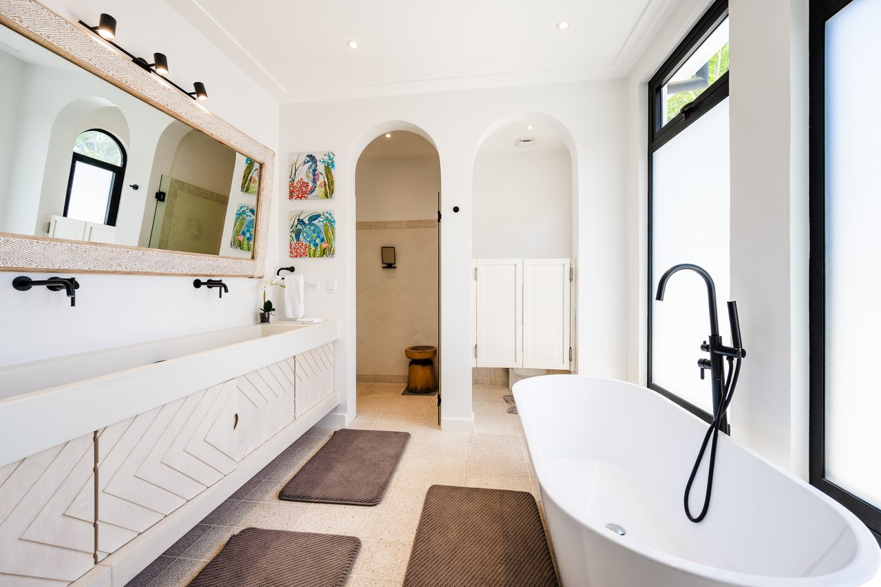 Casa Rio | Modern 5-Bedroom Home with Pool & Casita in Surfside Potrero