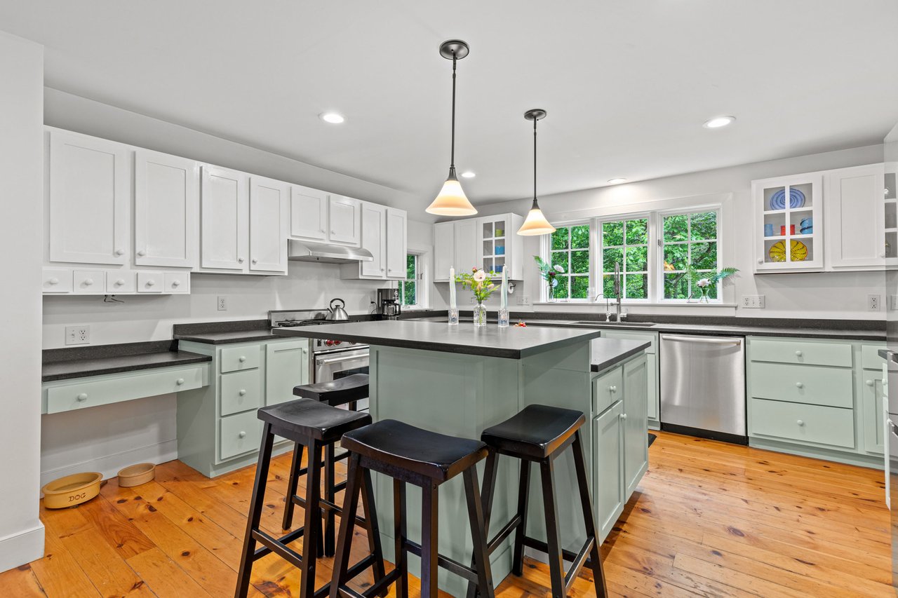 531 Ledge Road, Yarmouth