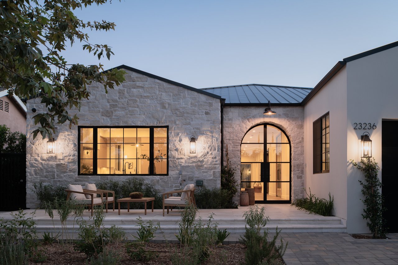 23236 Hatteras Street