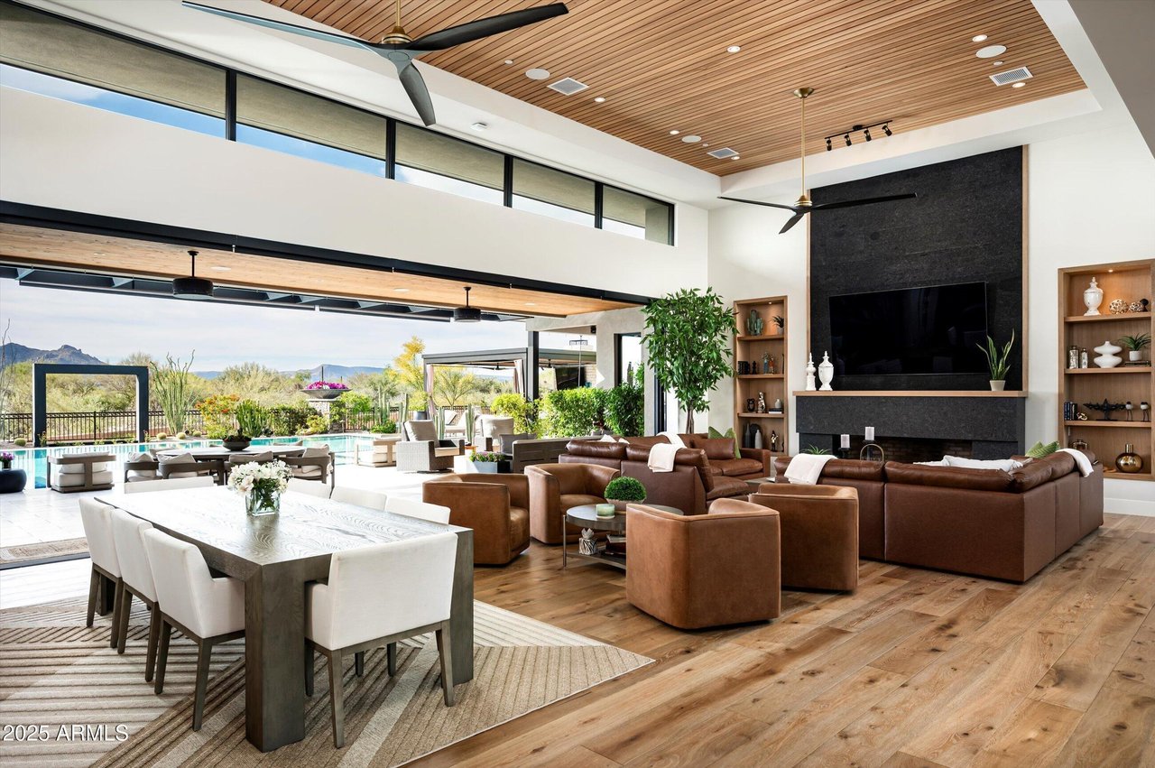 8328 E WHISPER ROCK TRL