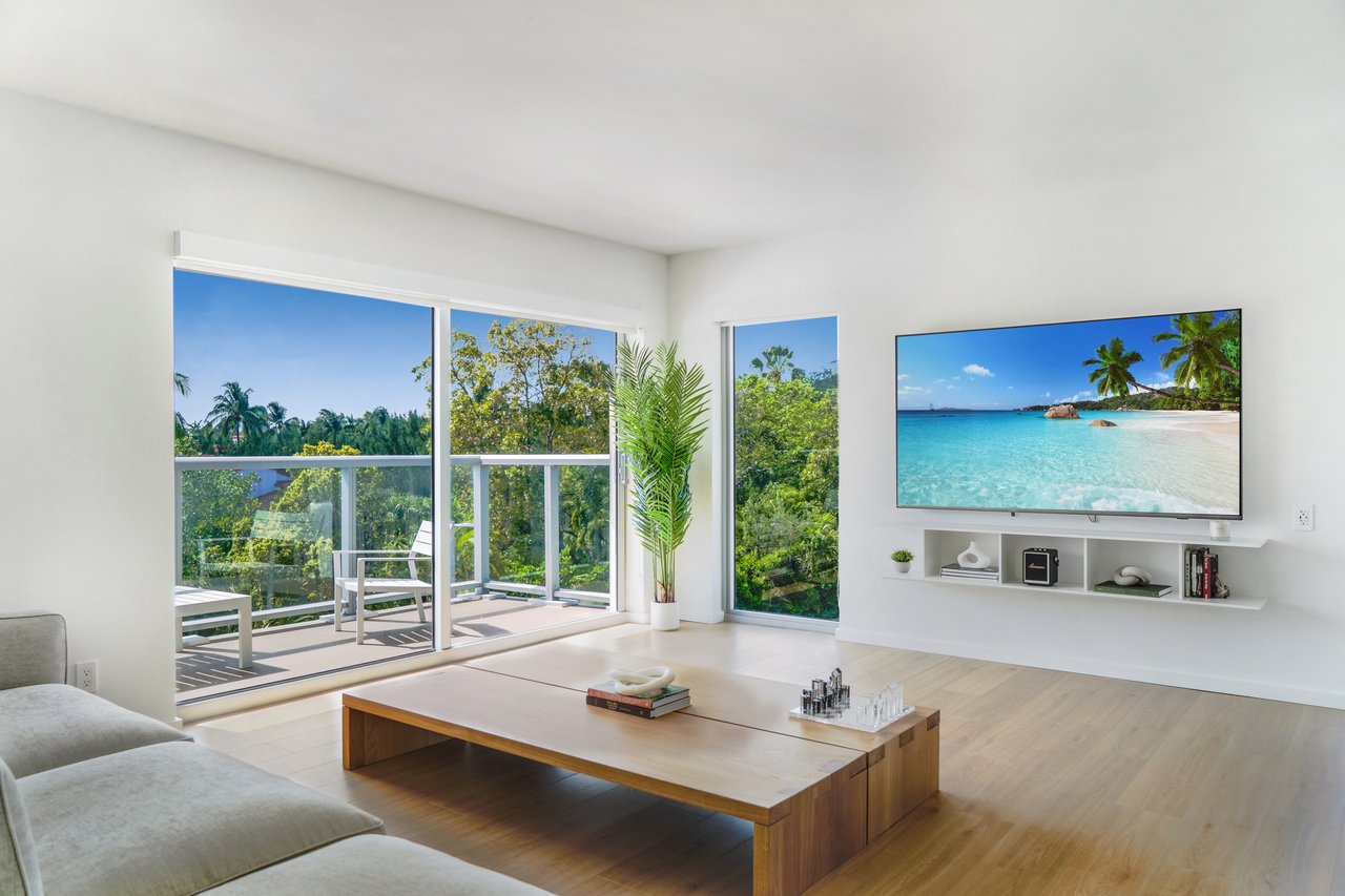 Beach Haus Bal Harbour Residences