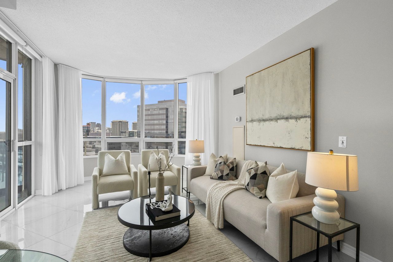 33 Cox Blvd 928, Markham, ON L3R 8A6