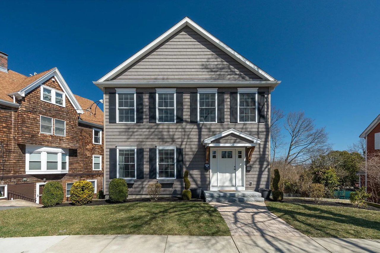 118-120 Bowdoin St #2