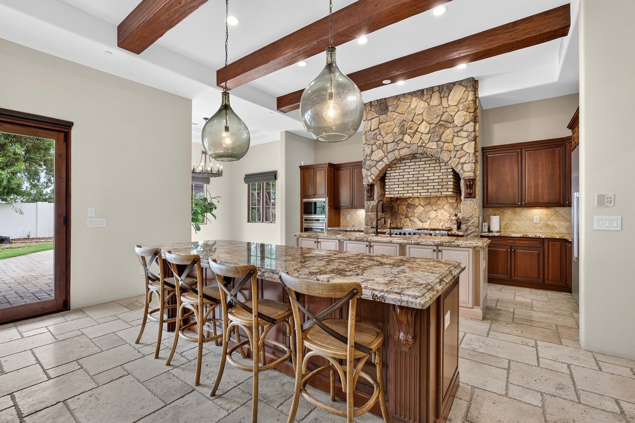 5807 E ORANGE BLOSSOM Lane