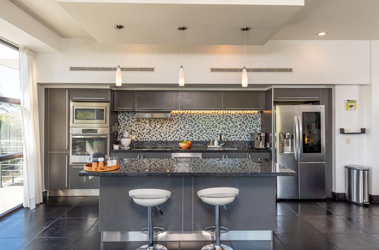 La Perla 113 | Boutique Luxury Condo in the Heart of Tamarindo