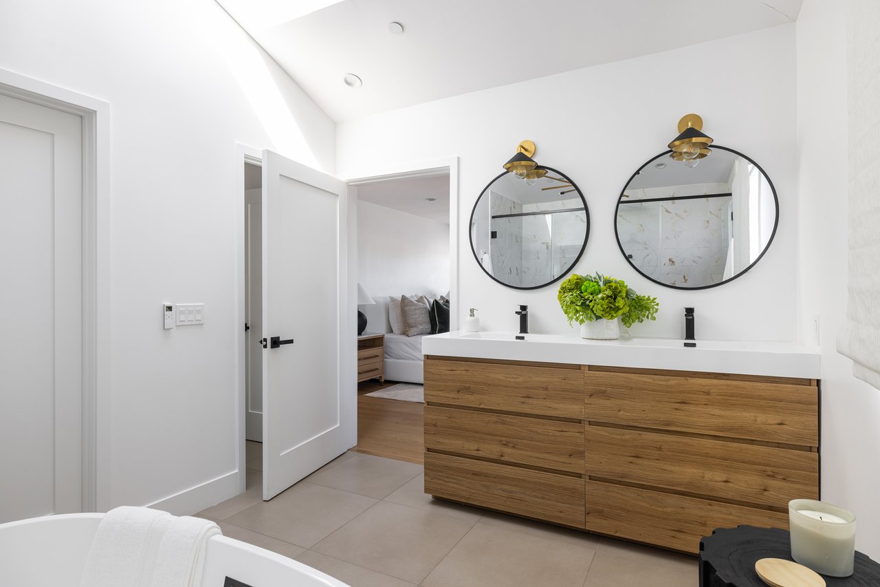 1230 Crystal Cove Way