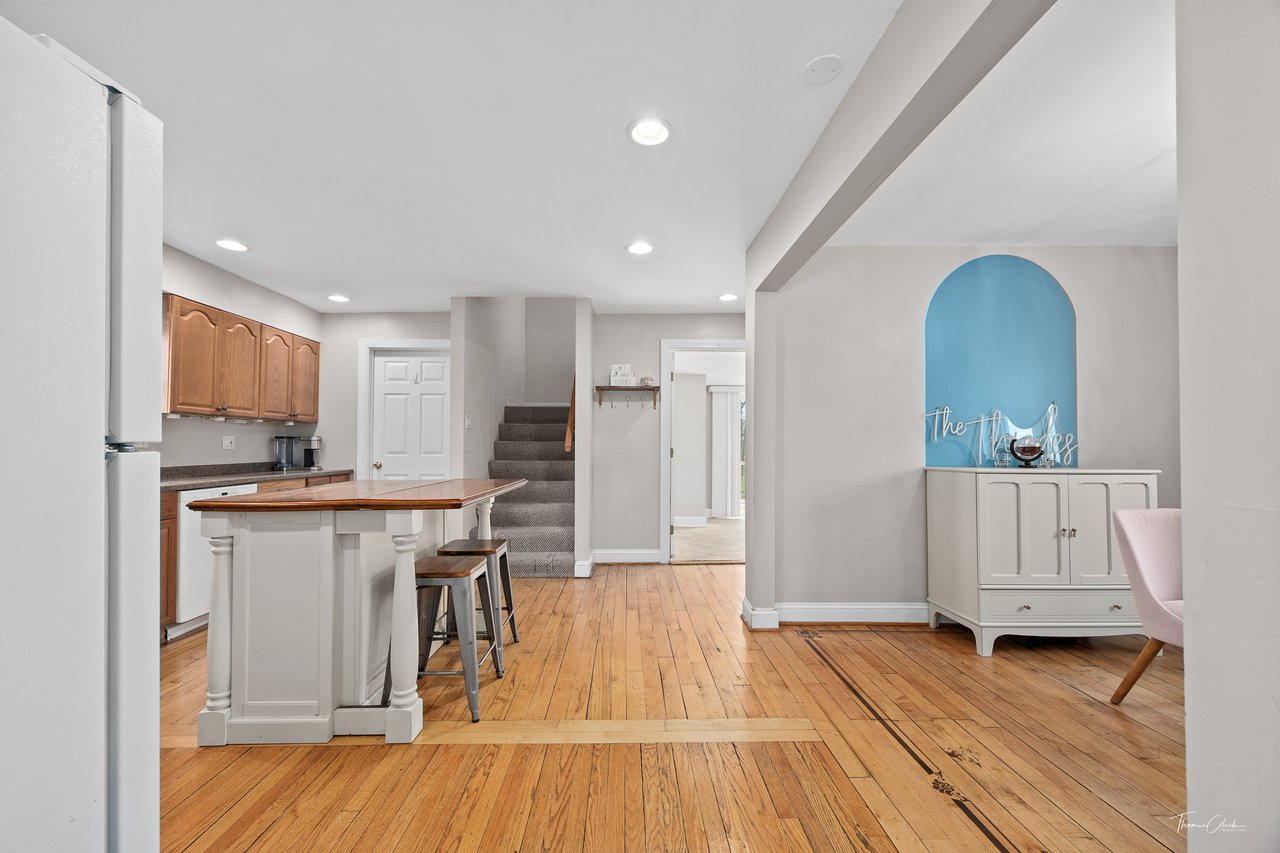 4046 Fairview Ave, Downers Grove