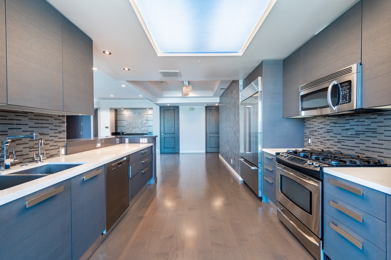 10490 Wilshire Blvd #1705