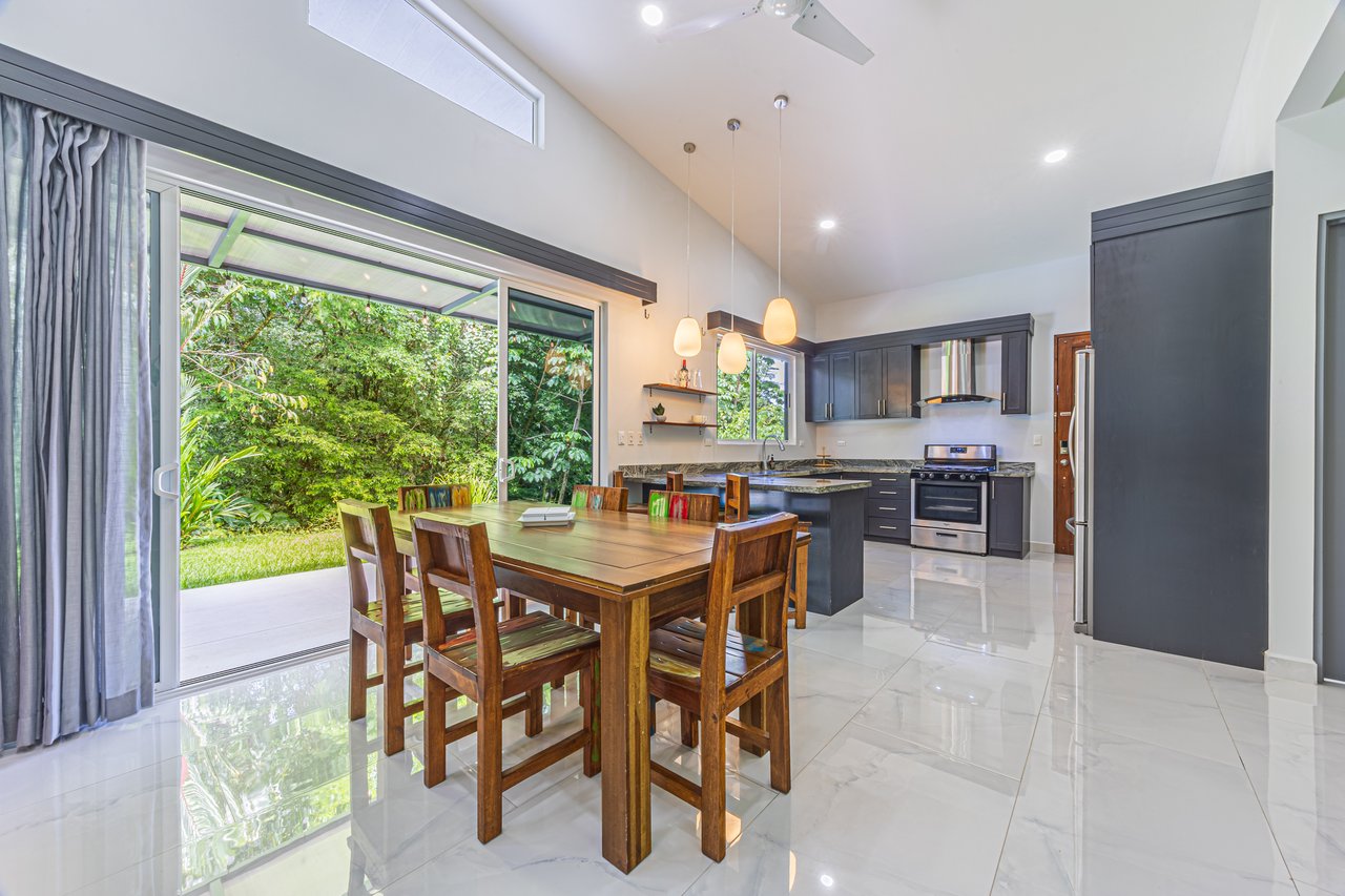 Perfect for Families or a Peaceful Retirement, Uvita Pacific Ocean Town