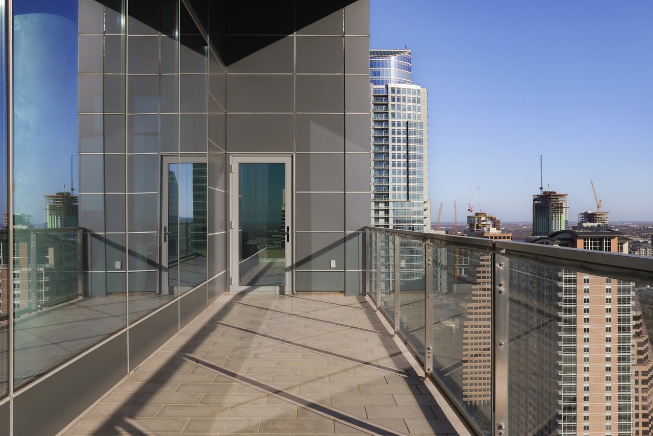 210 Lavaca Street #3601