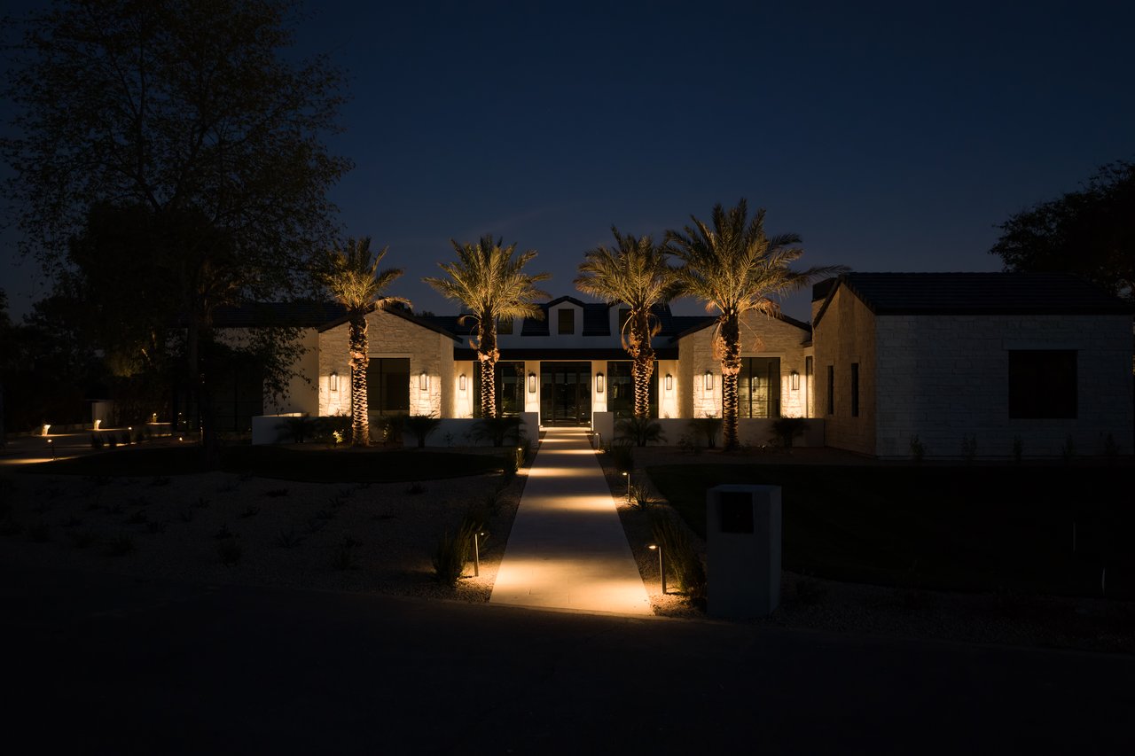 5717 E VIA LOS RANCHOS