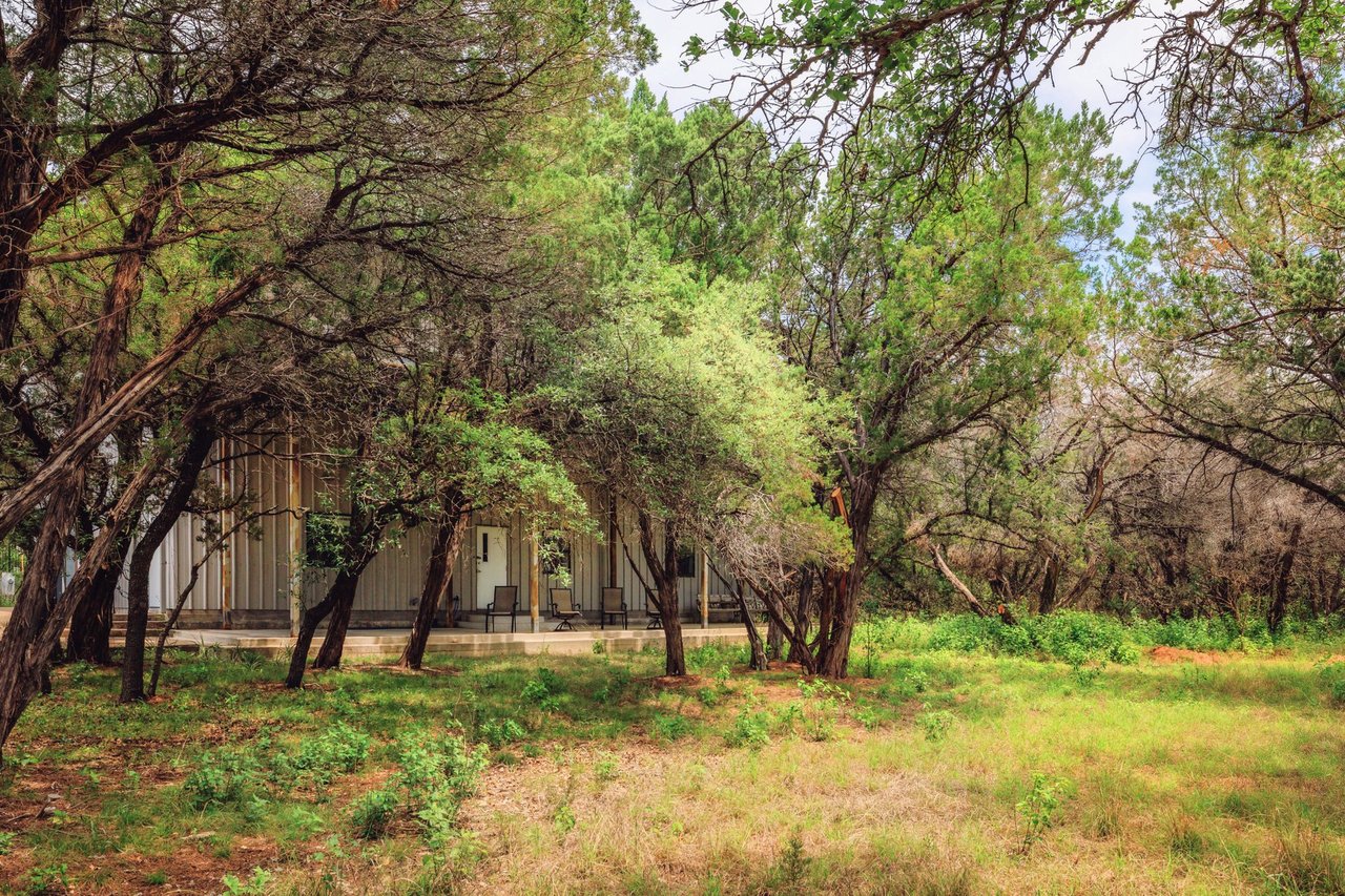7100 Comanche Trail
