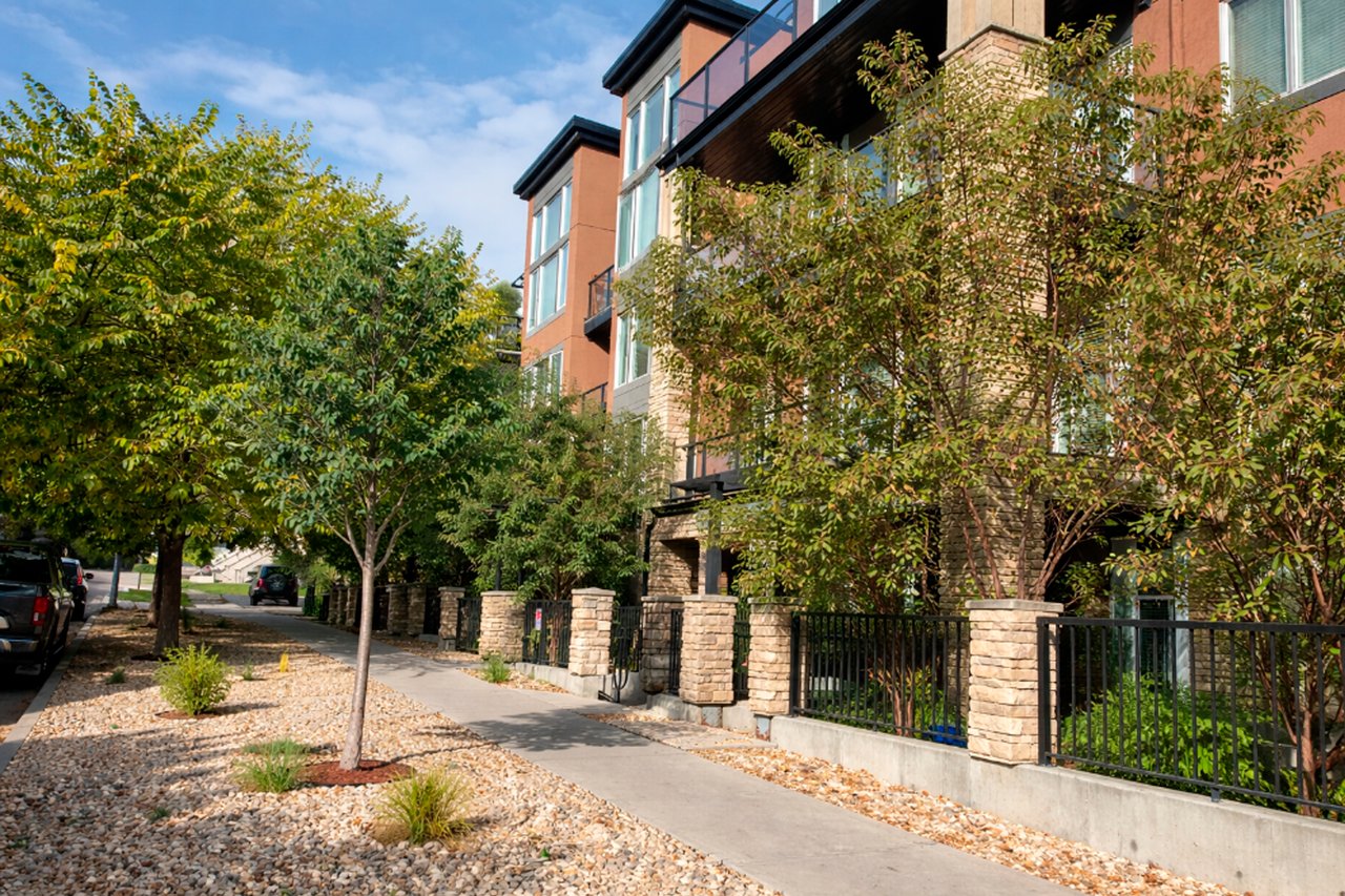 836 Royal Avenue SW Unit: 306