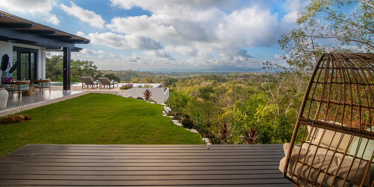 Villa Frangipani / Playa Hermosa, Santiago, Santa Teresa