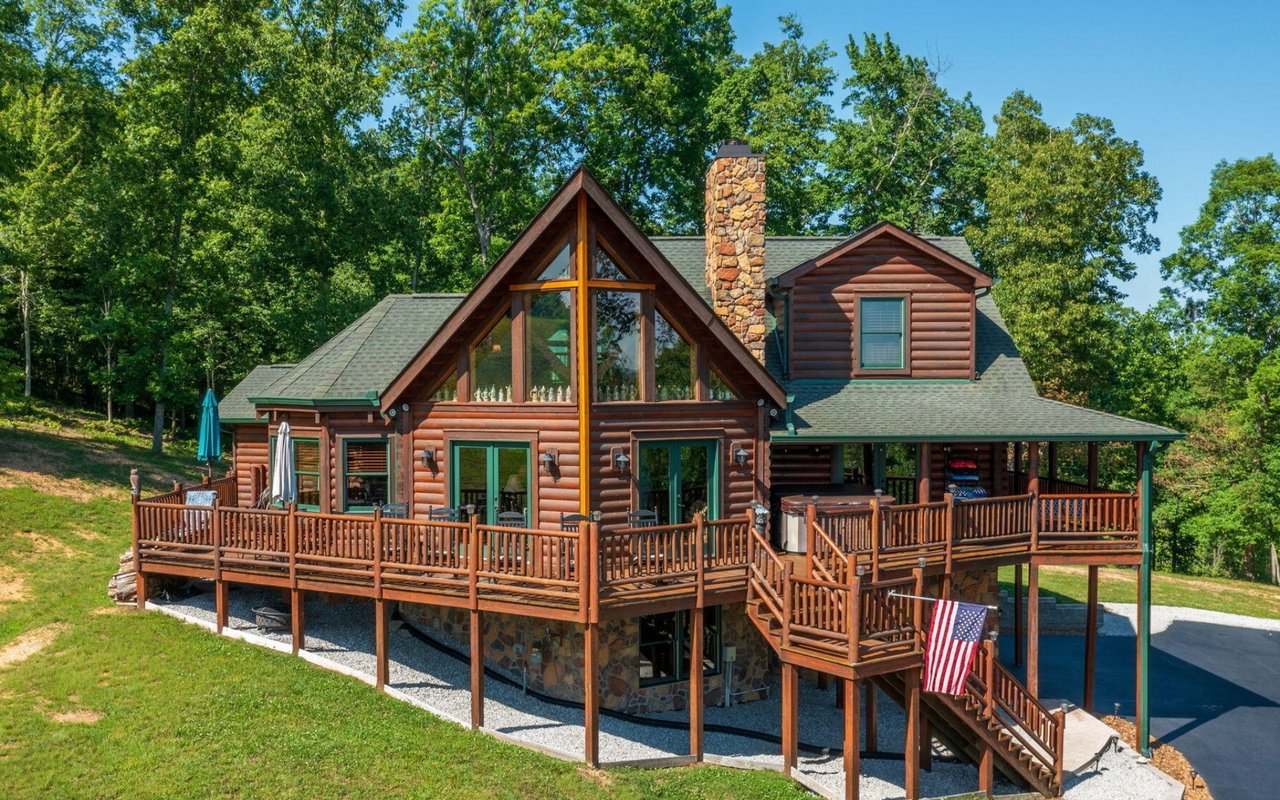 Wallace Luxury Spotlight | 539 Thief Neck View Drive Rockwood, TN 37854