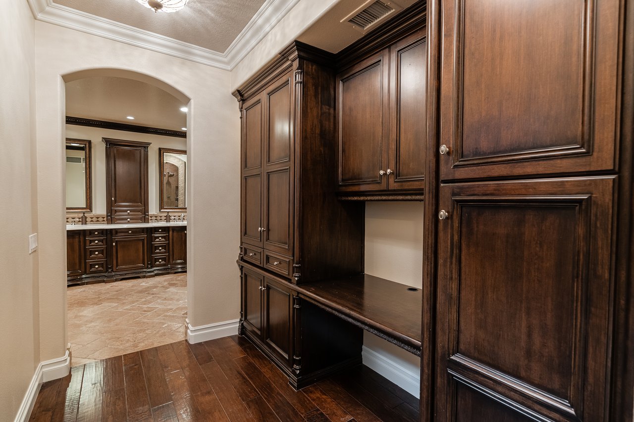 551 Rustic Hills Drive