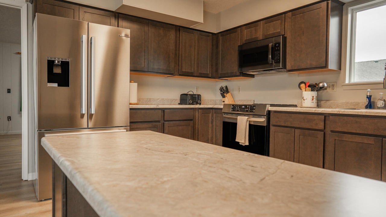 555 Hwy 101 S Apt 3