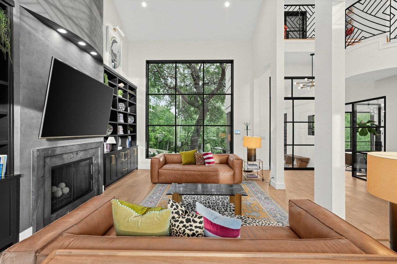 THE CANOPY 3.3 private acres in the heart of West Lake Hills.