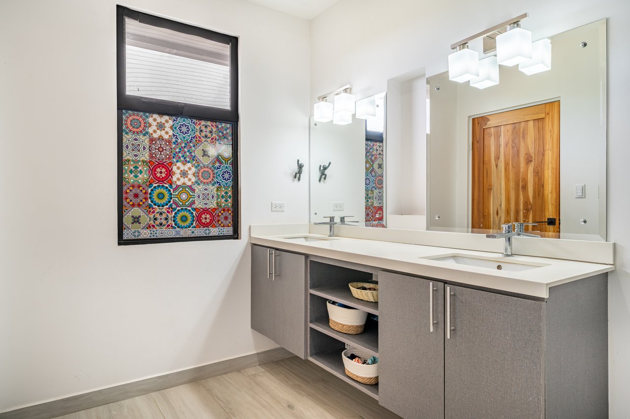 Casa Off shore | Spacious 6BR Home Steps from Tamarindo Beach & Town