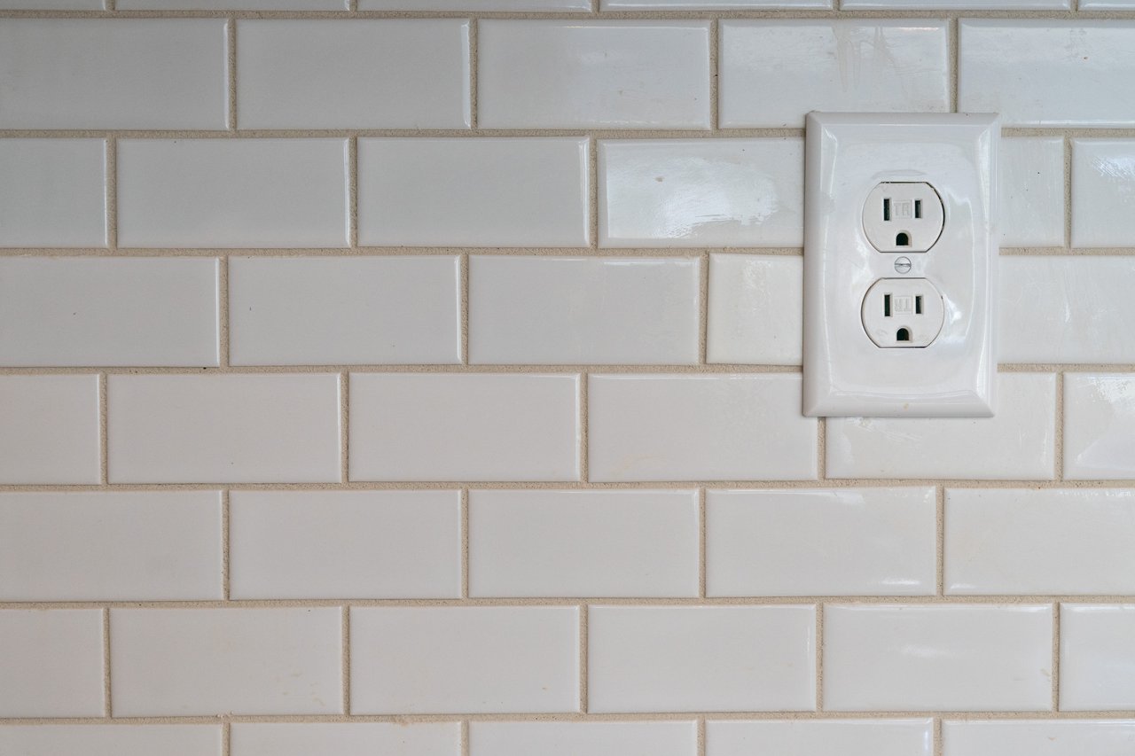 10983 Cambridge Lakes Ave