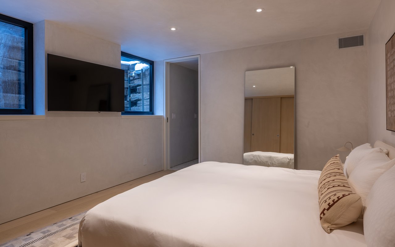 Aspen's Most Desired West End Mountain Cabin