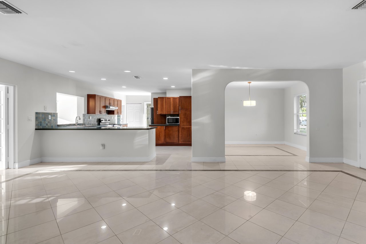 New Rental Opportunity in North Pinecrest